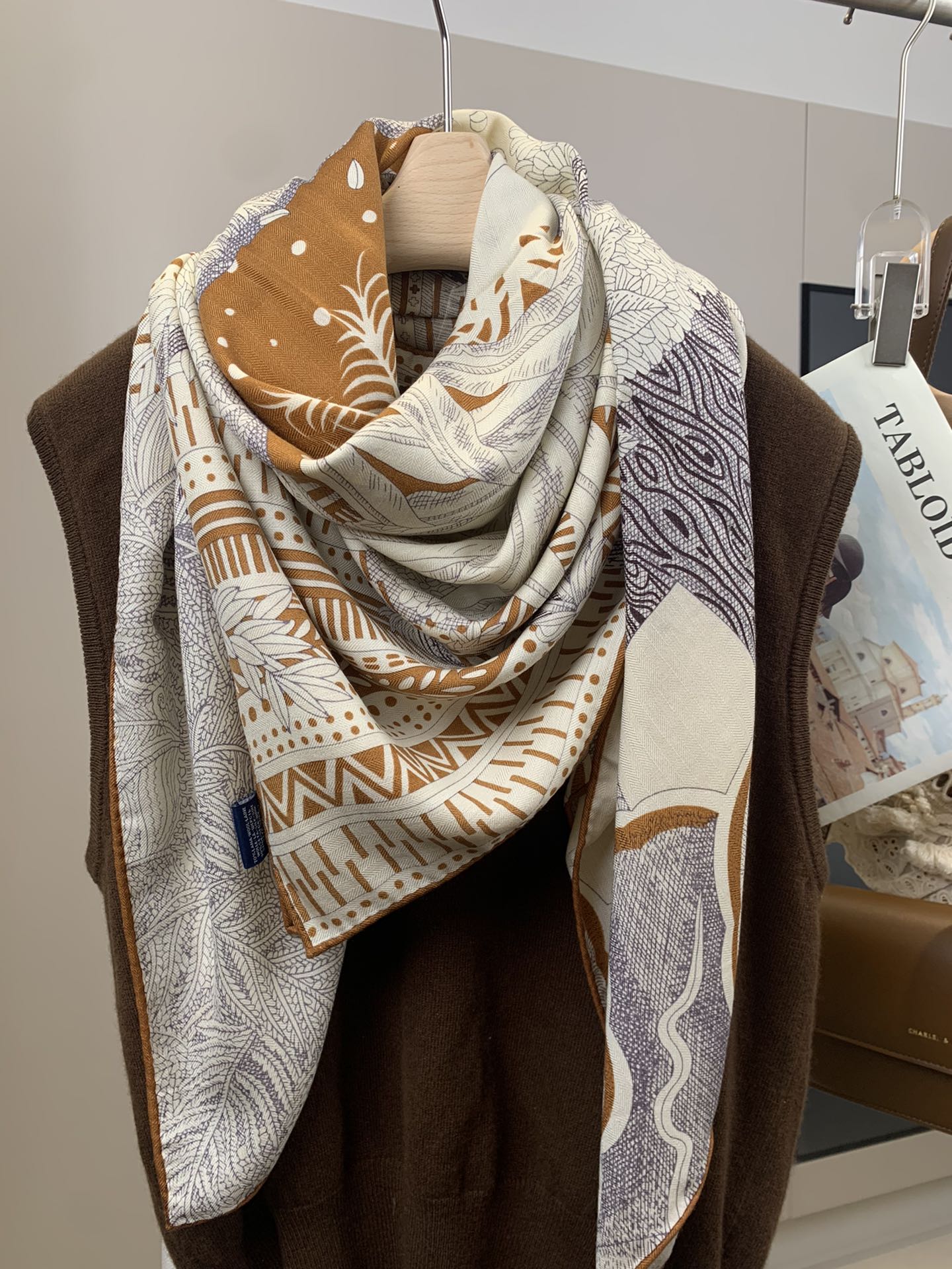 Büyük Kare İpek Yün Eşarp 135C - Cashmere Scarf incelemesi ve fiyatı