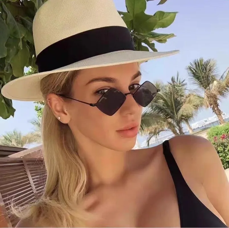 Yeni Moda Metal Elmas Şeklinde - Sunglasses Uv400 incelemesi ve fiyatı